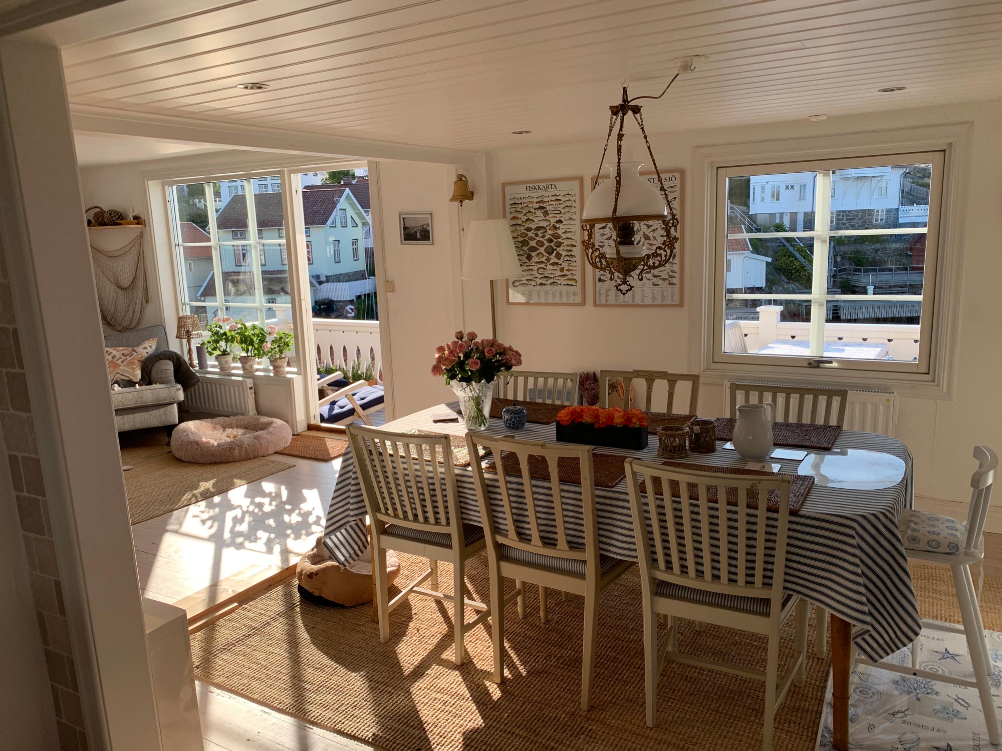 Open plan kitchen and living room